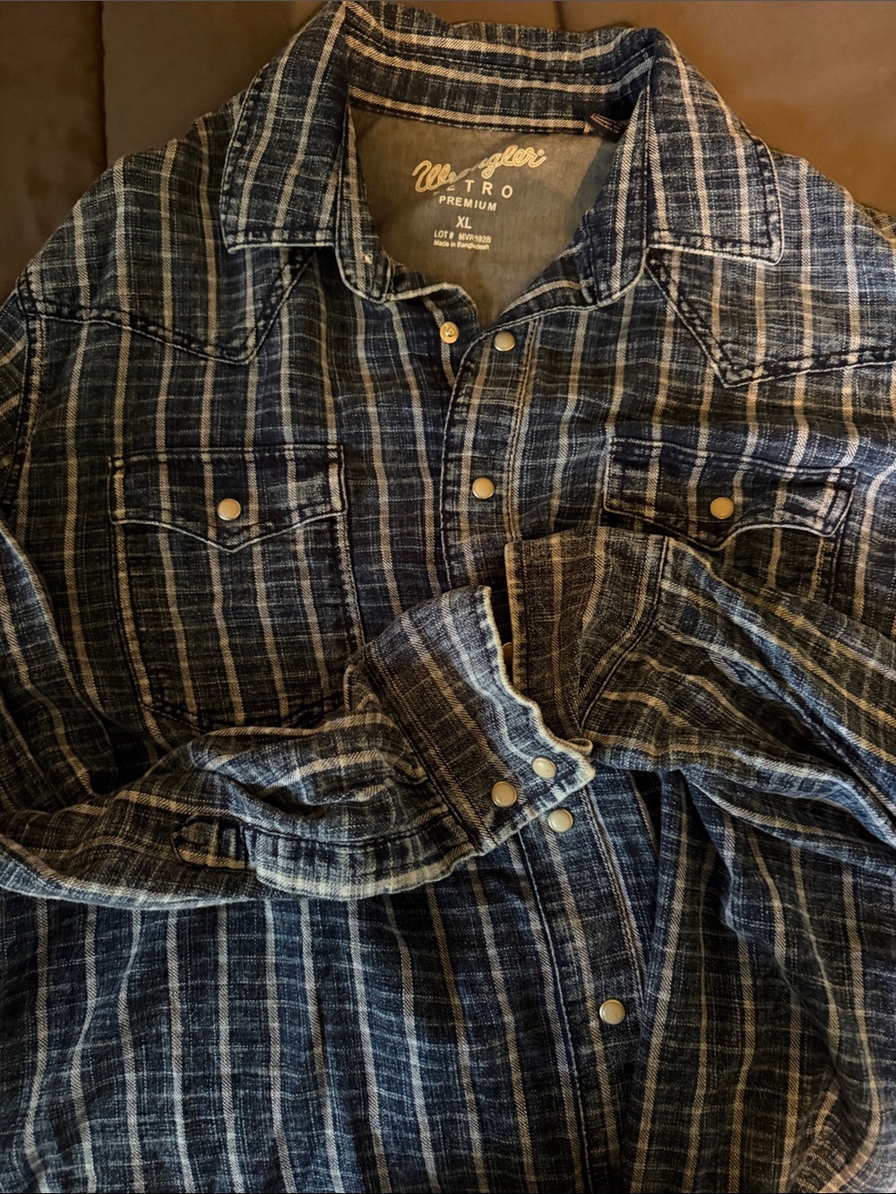 Wrangler Blue and White Plaid Western Snap Shirt